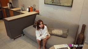"I'm gonna bang my best friend's dad!" Alice Fernandez takes our challenge and send us the video