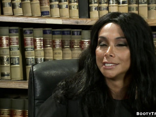 Latin TS judge fucks offender