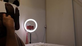 sessão de fisting na trans iniciante, sera que ela aguenta a mao do macho?