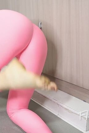 Come with Me to Exercise My Sweaty Body