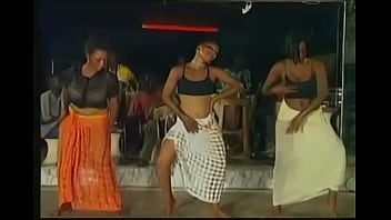 Video    Le Leumbeul Versus Mapouka 3