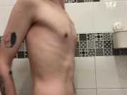 18 year old virgin jerks off in the bathroom and gets a juicy orgasm