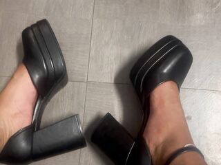 Hot Feet Worship