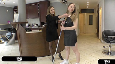 Youtube Legend Bald & Bankrupt Convinces Big Natural Tits Beauticain Amaila Davis To Follow Her Dreams – Immoral Live 4K
