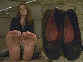 MY FEET ALWAYS SMELL HORRIFIC INTERVIEW