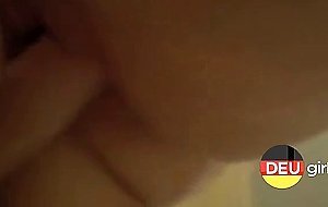 Deutsches Amateurparchen hat riskanten Sex in der Umkleidekabine