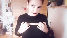 sexy farts in black yoga pants