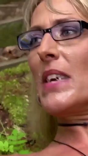 Ein Traum wird wahr, endlich von 2 Holzfaellern richtig ran   Clip 3