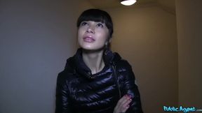 Fakehub featuring Mona Kim's doggystyle clip