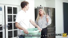 SHAME4K  She saw my laundry and showed her mounds