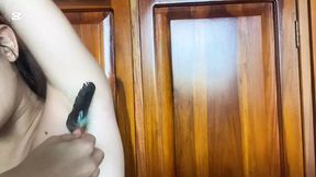 Muslim hunk Arabe enjoys two big cocks in a backstage threesome