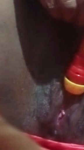 Best sri lankan teen girl pussy fuck solo video   Clip 1