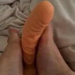 Bbw using feet to play with dildo