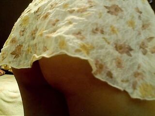 Me, your trans girlfriend quick booty flashing u ;) - Quick Flash