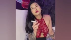 Red Temptation: Smoke & Seduction