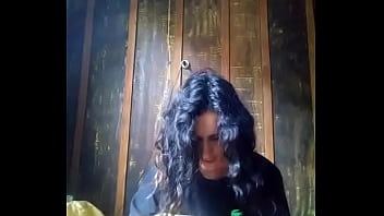 Cabeludinho humilde nesse calor&atilde_o lembrando voc&ecirc_ de tomar &aacute_gua (Peep)