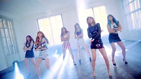 HELLOVENUS - (I'm ill) SHEMALEVENUS - Shemale PMV