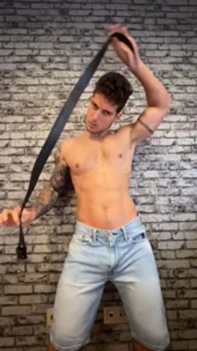 Famous Onlyfans boy doing a Sexy Streaptease