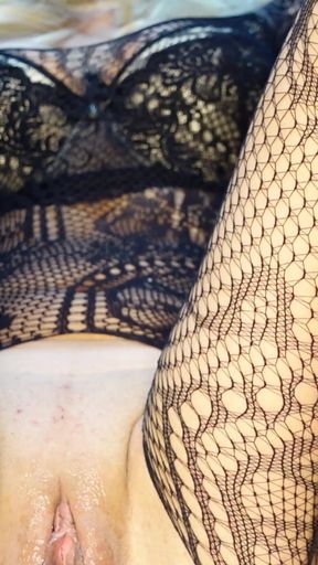 Fisting to Squirt in Five Vibrating Rings Amateur MILF Bizarre Bodystocking