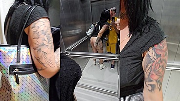 Le Chupe el Culo en el Ascensor