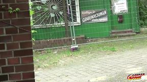 german scout - schlankes tattoo teeny monika in berlin fuer casting angesprochen und direkt gefickt