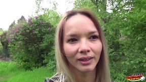 german scout - schlankes tattoo teeny monika in berlin fuer casting angesprochen und direkt gefickt