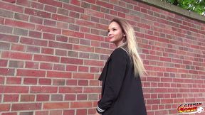 german scout - schlankes tattoo teeny monika in berlin fuer casting angesprochen und direkt gefickt