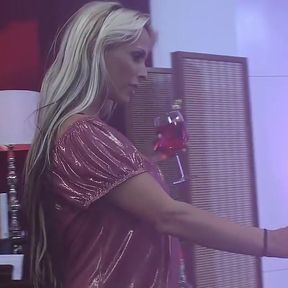 MILFs Love It Scene-2sexy Blonde MILF Holly Hlaston Fucking with Inexperienced Guy and Enjoys Cumshot on Her Big Tits