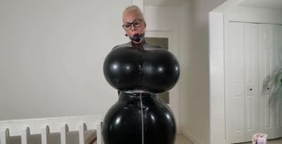 Body Inflation Dreams in Latex - I Love Reading About BDSM, It Turns Me on so Much!