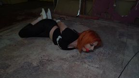 1194 Amber in Walkabout in Sneakers