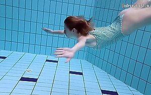 Hottest underwater submerged  Anetta