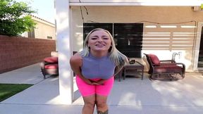 elana bunnz real female desperation pissing spandex