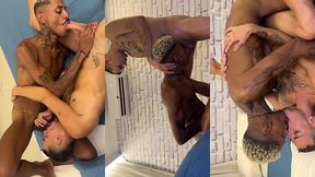novinho dotado deixa uma pika de 23cm grossa entrar no seu cuzinho