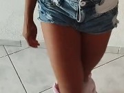 Tirando a roupa para o fã tarado!