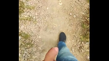 Caminhando no parque.