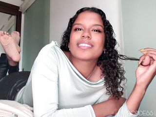 Ruined climax for My feet JOI - Female-dominant Luna Law gives u wank instructions