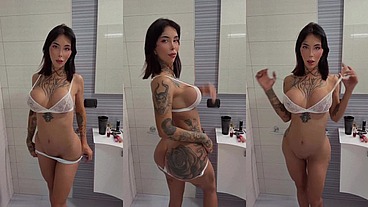 quero ficar peladinha pra ti, vem tirar minha roupa e me chupar todinha