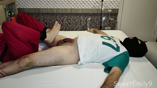 SQUID GAME - FEET THERAPY