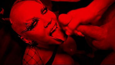 4K Sex Demon Drains Her Summoner