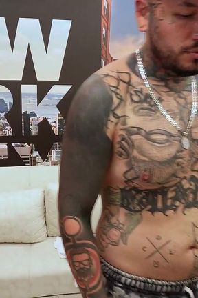 Hot Influencer Fucks a Beautiful Latina in Exchange for Subscribers