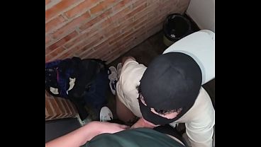 FAZENDO BANHEIRAO COM O PUTINHO NA BALADA