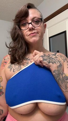 Boob bounce