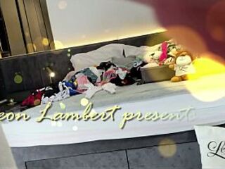 Large titties angel rave cutie in festival outfit and pasties gives a fleshly and slow tugjob to watch the erection of a large jock for her