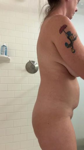 23-Minute Hotel Shower Routine 🚿