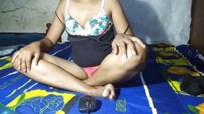 She Wants Her Boyfriend to Fuck Her Horny Pussy but He Couldnt Make It Sinhala Horny Girl Masturbating