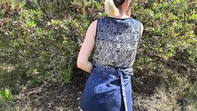 I Smoke and Walk Around Without Panties and Show My Pussy.