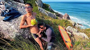 SURFISTA SAFADO LEVOU RÔLA E MIJO DO TURISTA NA PRAIA DE FLORIANÓPOLIS