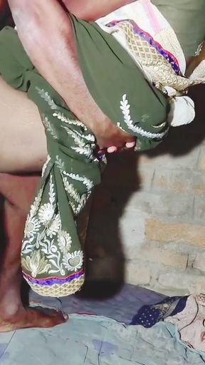 Captivating moment from &quot;The owner caught the Bengali work aunty in the house and pelted her hard. Tamil Nadu stepmom hard&quot;