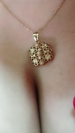 Desi saree bhabi after fucking moode