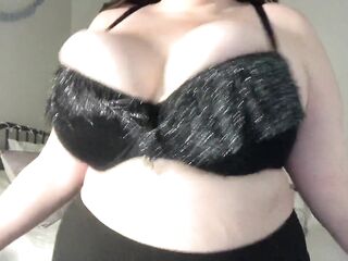 Breasty big beautiful woman Brassiere Try On